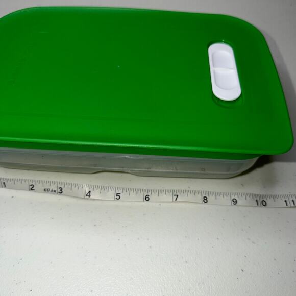 Tupperware Fridgesmart 1.8 L Fruit Vegetable Storage Container 7291B - Picture 8 of 8